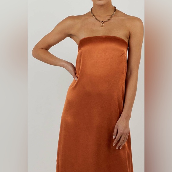 Dissh burnt orange satin dress - Picture 2 of 14